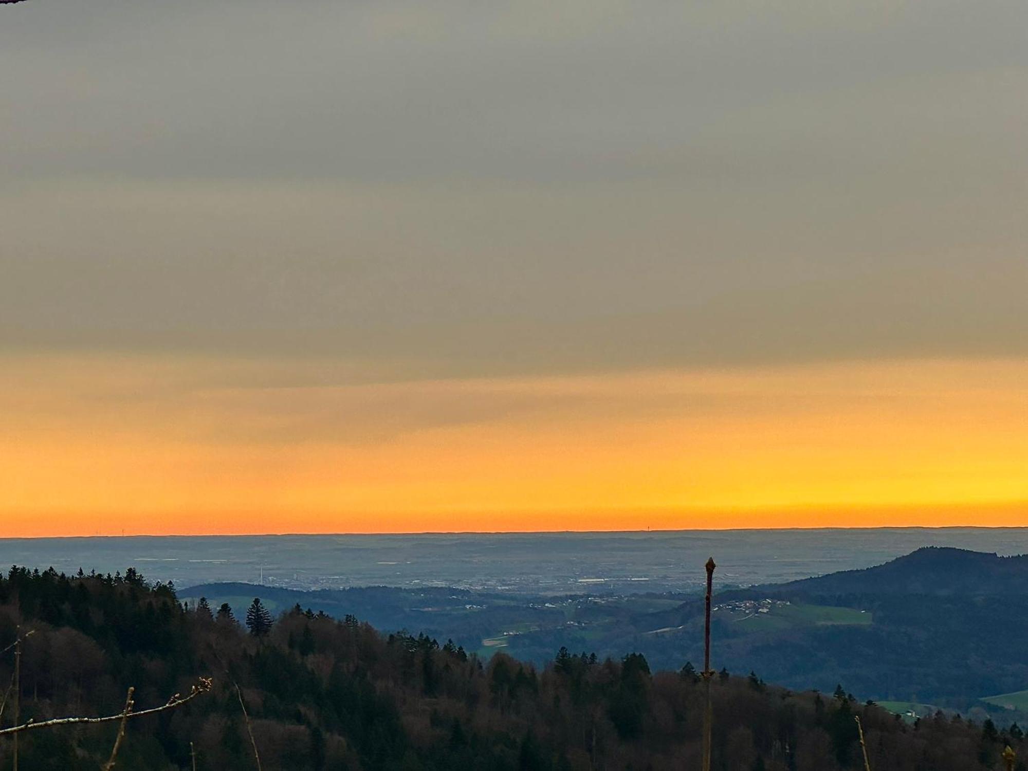 Gemuetliches Alpenblick Berg-Bungalow + Grosser Garten + Netflix! Schöfweg エクステリア 写真